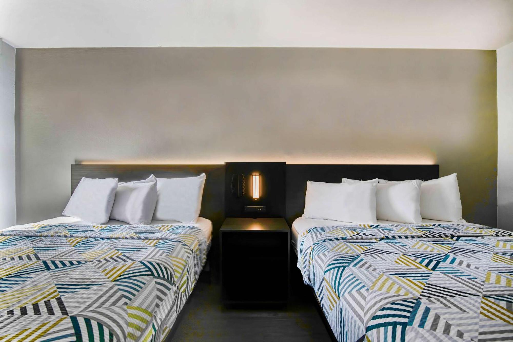 Motel 6 Atlanta, Ga - Midtown Экстерьер фото