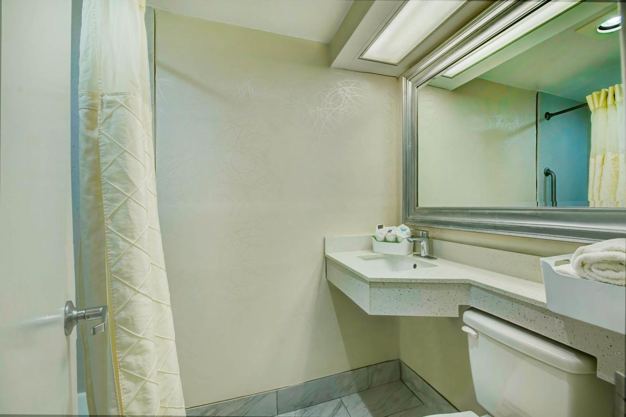 Motel 6 Atlanta, Ga - Midtown Экстерьер фото