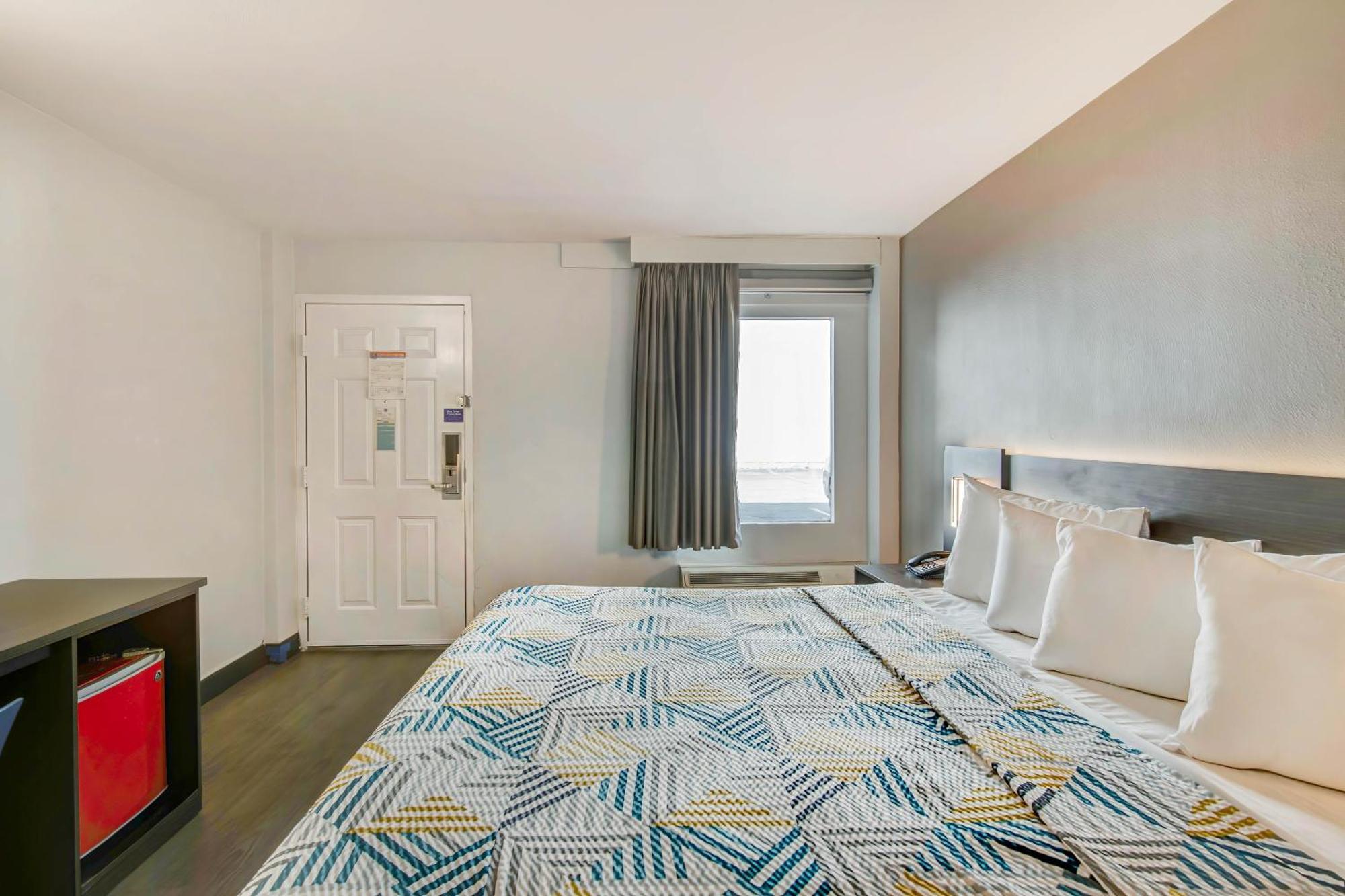 Motel 6 Atlanta, Ga - Midtown Экстерьер фото